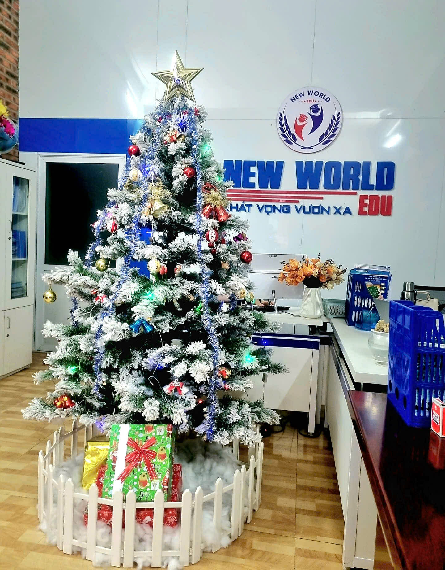 KHÔNG KHÍ NOEL ĐÃ VỀ ĐẾN NEW WORLD NGHỆ AN!